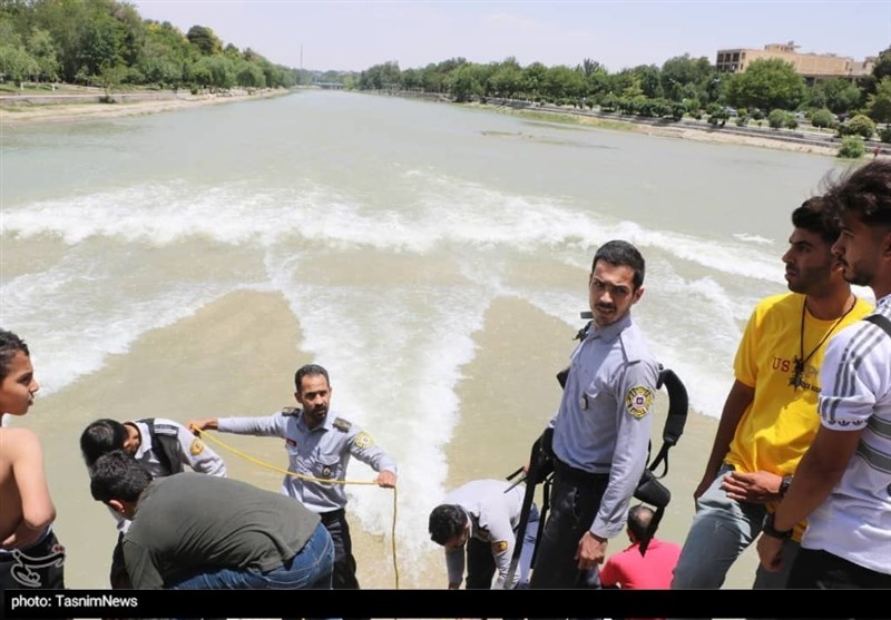 استانداری اصفهان , ورزشگاه نقش‌جهان اصفهان , 