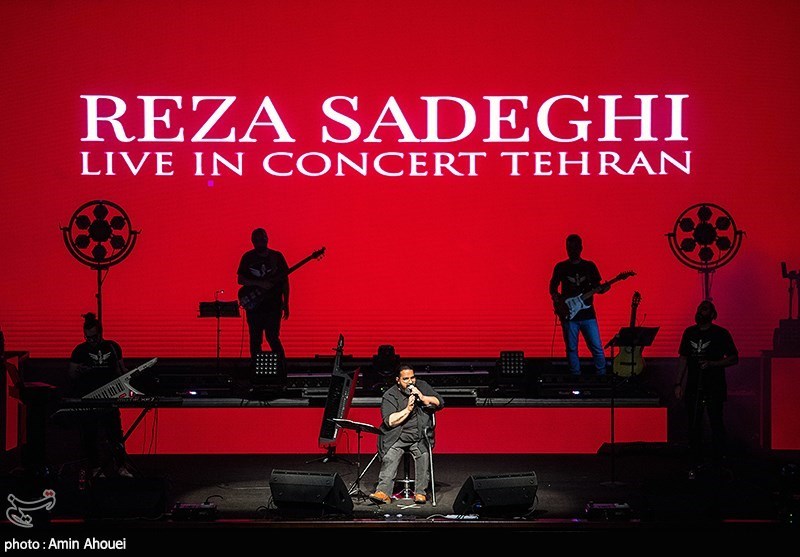 کنسرت رضا صادقی در سالن رویال هال هتل اسپیناس پالاس