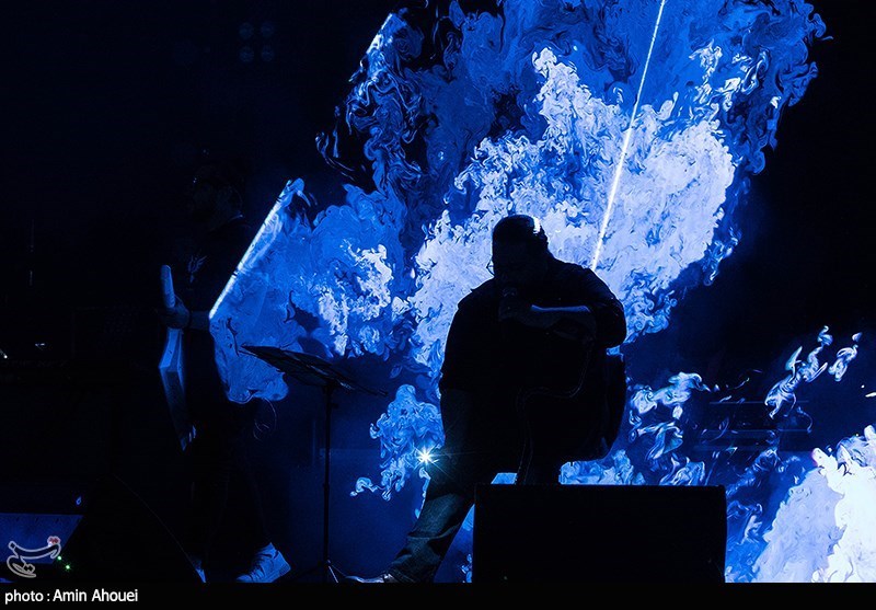 کنسرت رضا صادقی در سالن رویال هال هتل اسپیناس پالاس