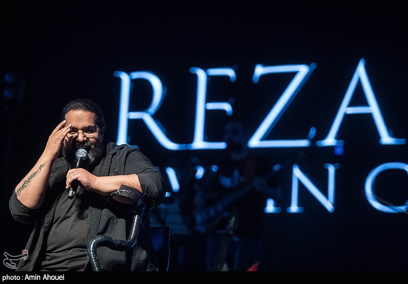 کنسرت رضا صادقی در سالن رویال هال هتل اسپیناس پالاس