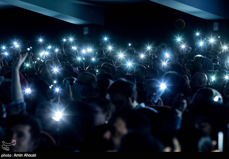 کنسرت رضا صادقی در سالن رویال هال هتل اسپیناس پالاس