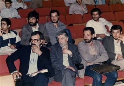 شعر انقلاب , شعر , علیرضا قزوه , رضا اسماعیلی , مصطفی محدثی , انقلاب اسلامی , 