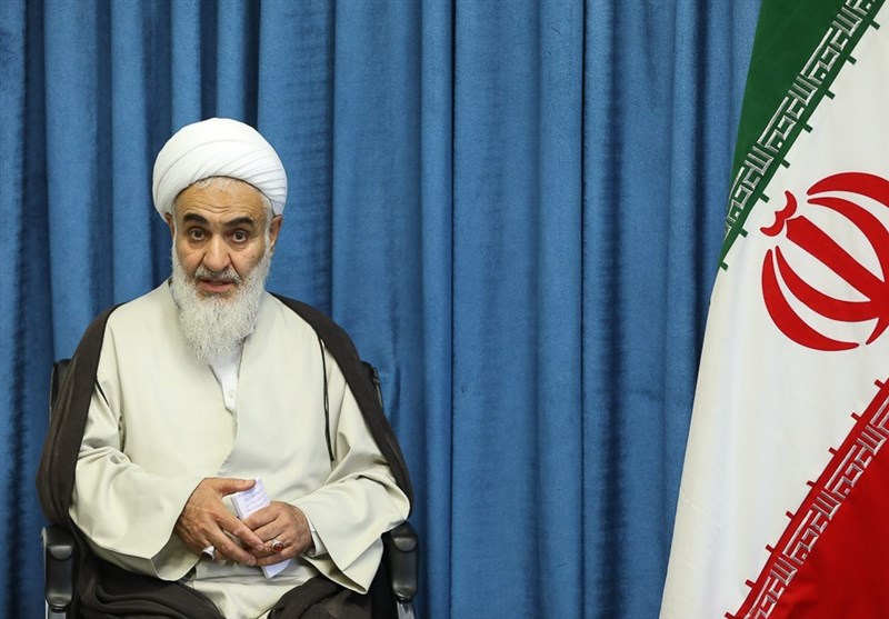 نظام آموزشی باید خلاقیت‌محوری را جایگزین حفظیات‌محوری کند