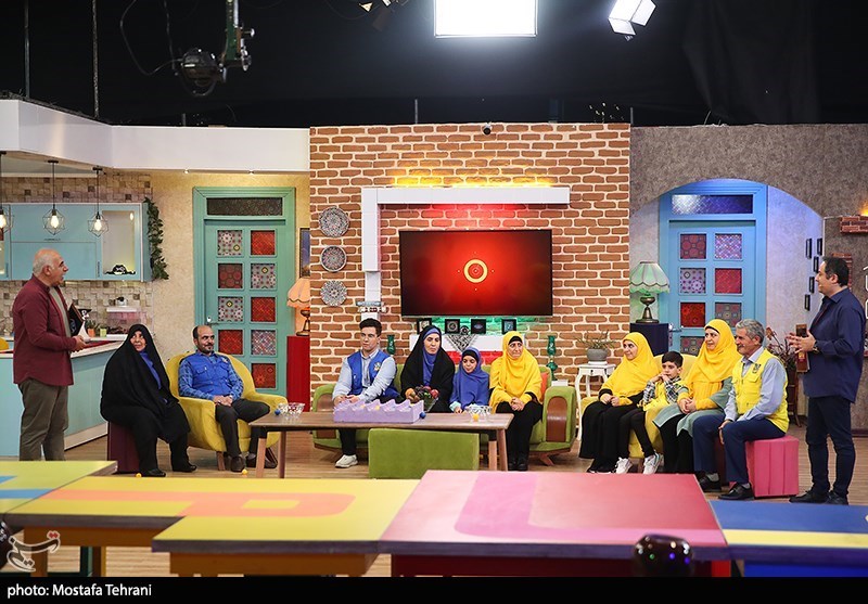 پشت صحنه مستند مسابقه فامیل بازی