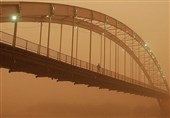 گرد و خاک ‌اهواز را دربر گرفت/ ادارات ‌تعطیل شد