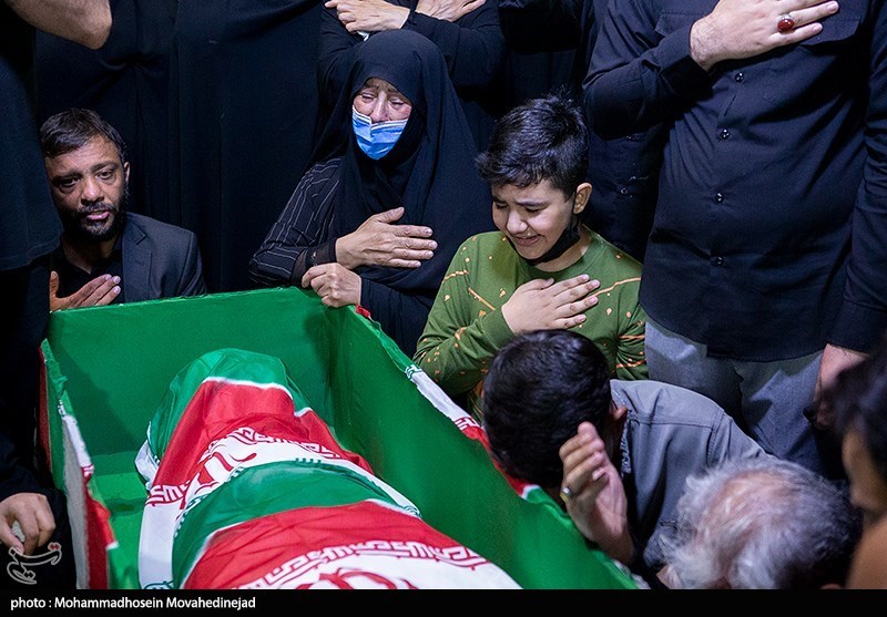 مراسم وداع با پیکر شهید مدافع حرم مصطفی مهدوی نژاد