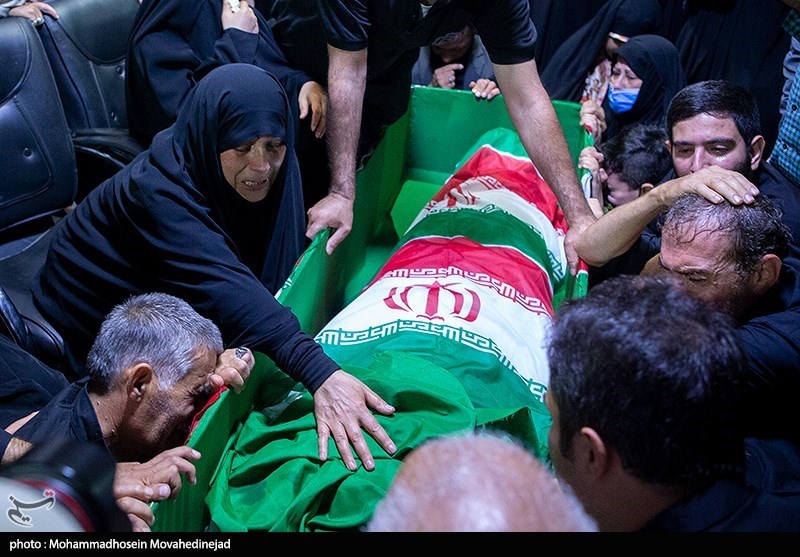 مراسم وداع با پیکر شهید مدافع حرم مصطفی مهدوی نژاد