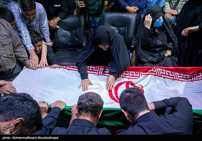 مراسم وداع با پیکر شهید مدافع حرم مصطفی مهدوی نژاد