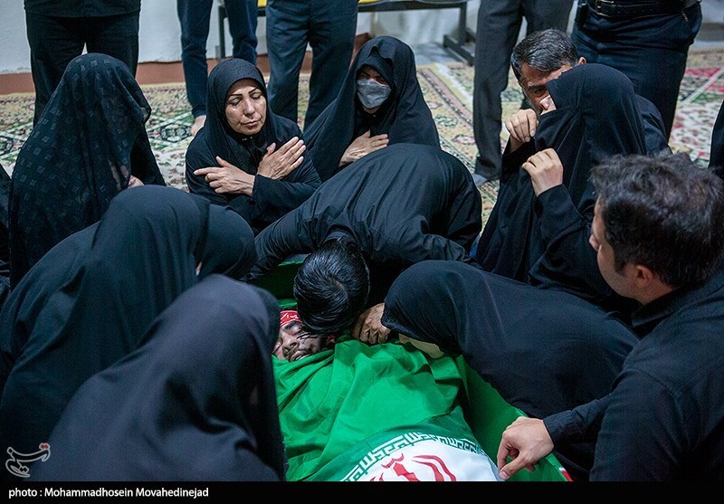 مراسم وداع با پیکر شهید مدافع حرم مصطفی مهدوی نژاد