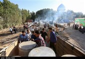 پخت و توزیع 150دیگ غذای نذری بمناسبت عیدغدیرخم- مبارکه اصفهان