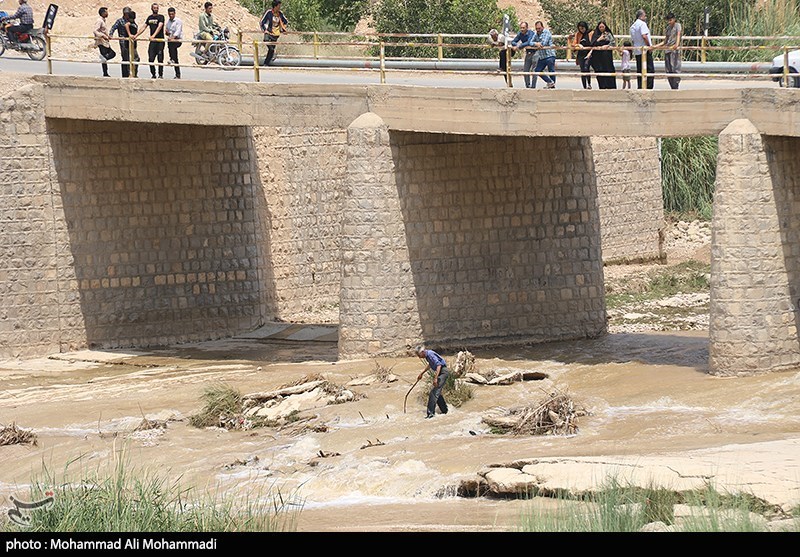 عملیات جستجو مفقودین سیل استهبان