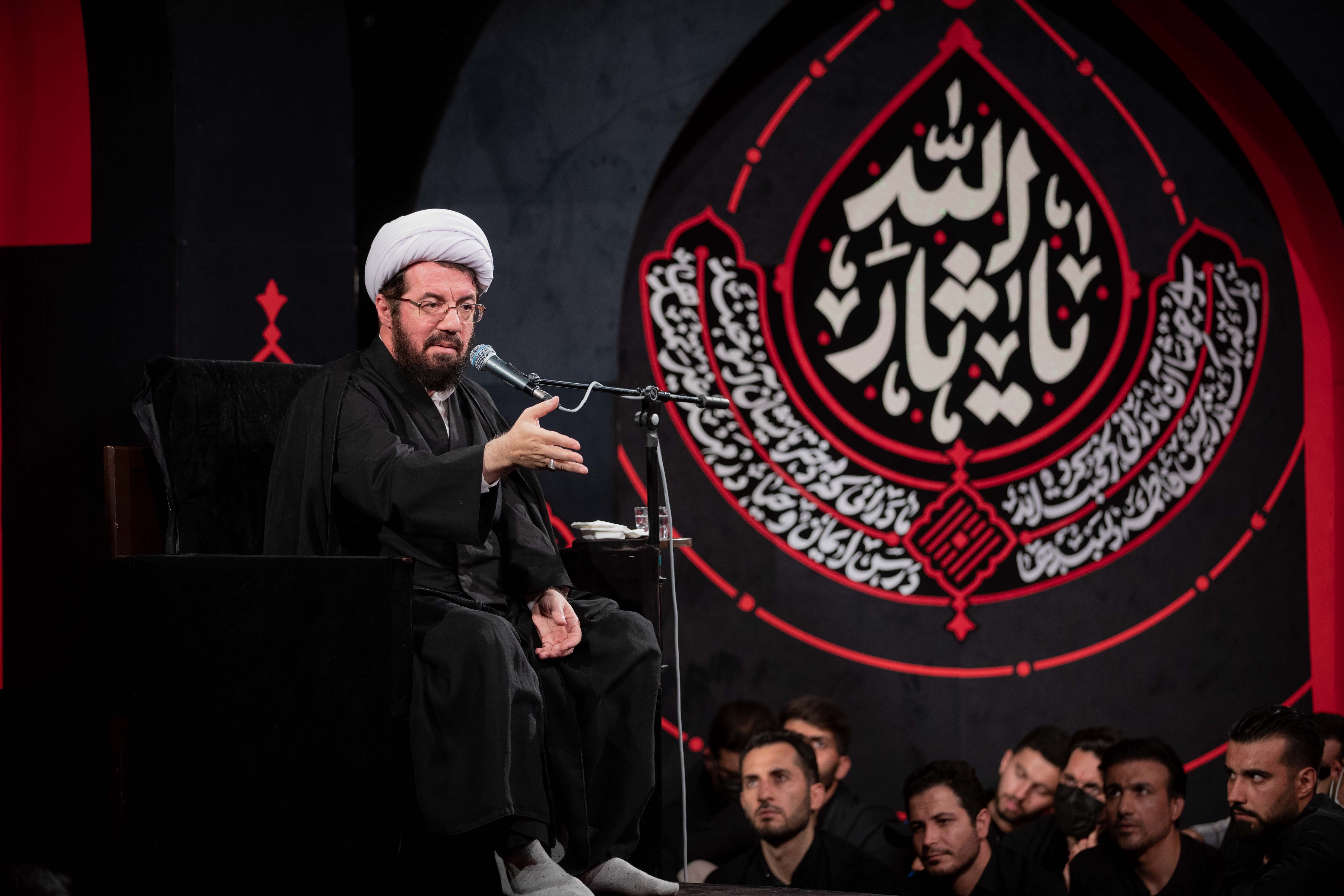 ماه محرم , حسینیه تسنیم , امام حسین (ع) , حجت الاسلام مسعود عالی , میثم مطیعی ,