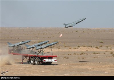 الجيش الإيراني يهاجم القواعد الأمريكية والأراضي المحتلة بالطائرات المسيرة