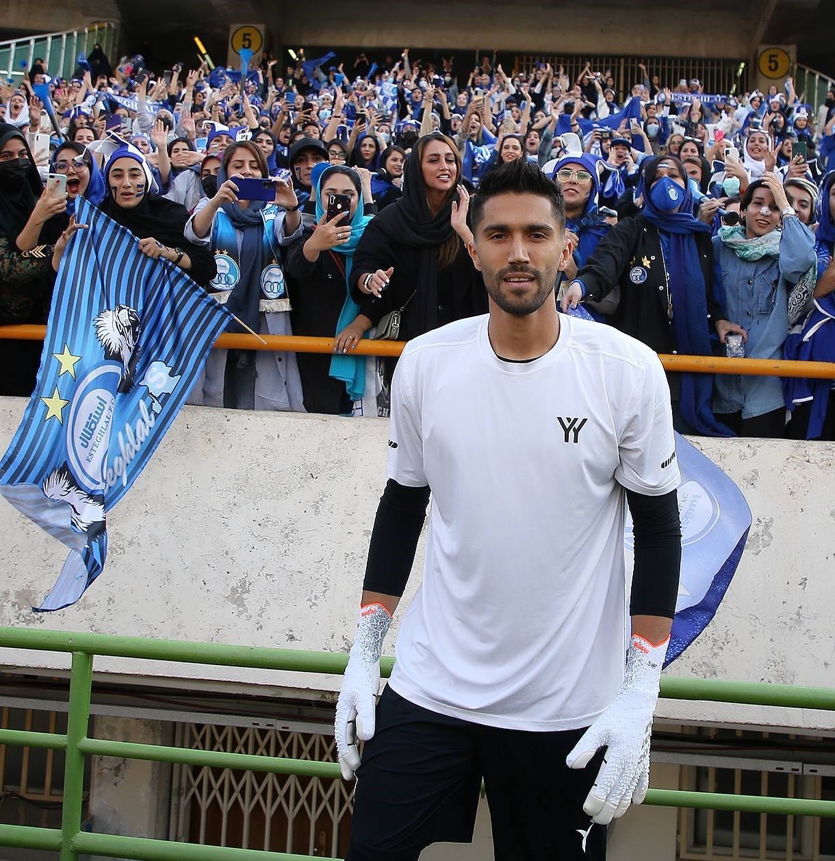 تیم فوتبال استقلال ,