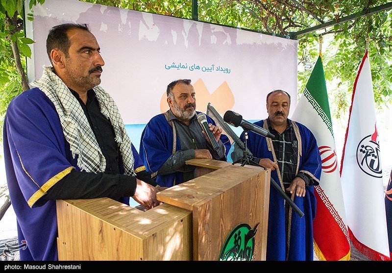 بدرقه کاروان هنرمندان به کربلا