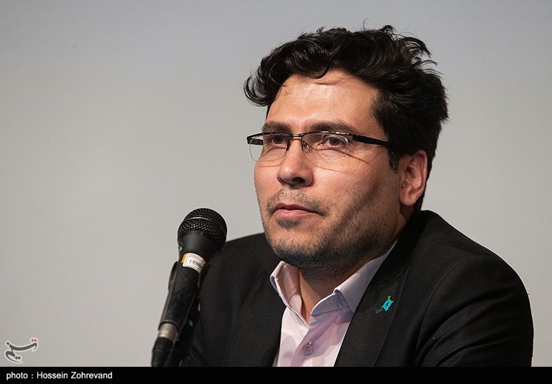 رونمایی از محصولات جانبی انیمیشن پسردلفینی