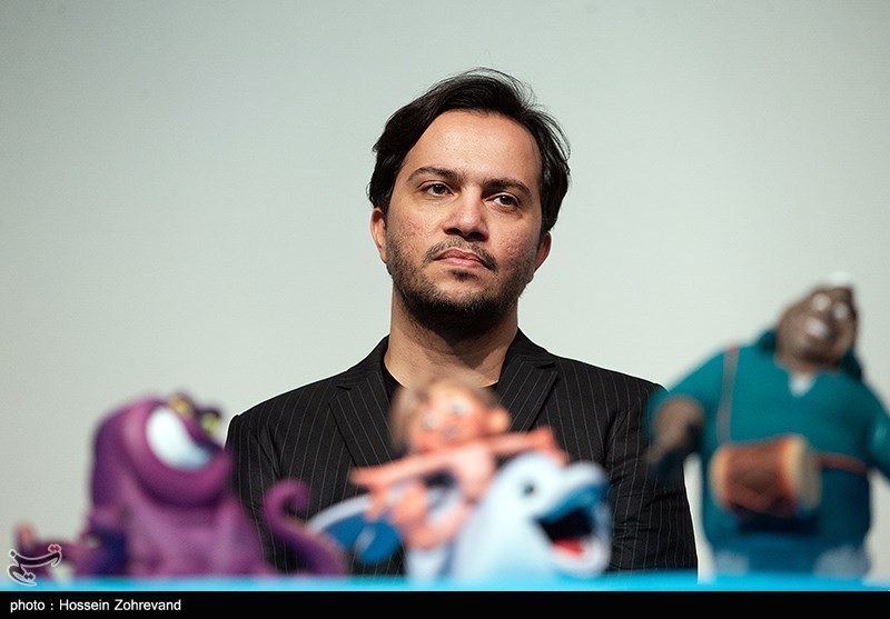 رونمایی از محصولات جانبی انیمیشن پسردلفینی