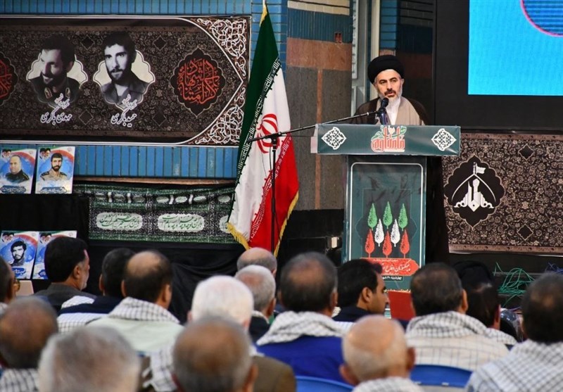 بازخوانی مکتب امام خمینی (ره) ضرورت امروز جامعه است