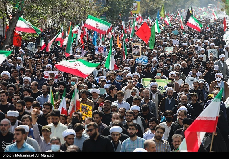 راهپیمائی مردم  قم در محکومیت اغتشاشات اخیر