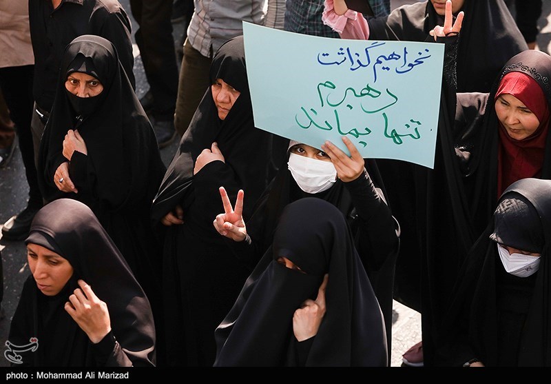 راهپیمائی مردم  قم در محکومیت اغتشاشات اخیر