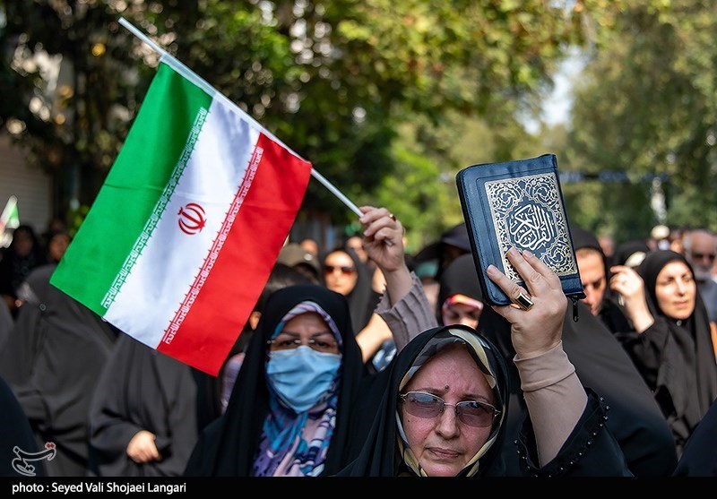 راهپیمائی مردم  ساری در محکومیت اغتشاشات اخیر