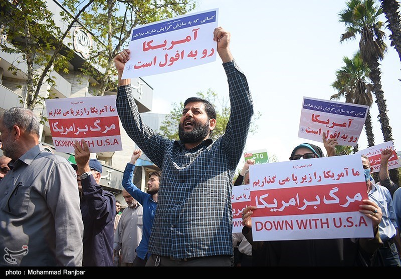 راهپیمائی مردم  رشت در محکومیت اغتشاشات اخیر