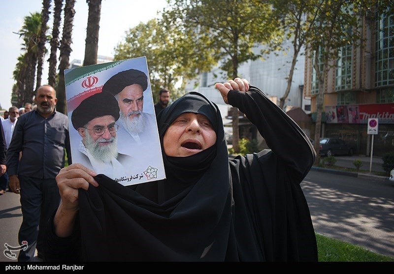 راهپیمائی مردم  رشت در محکومیت اغتشاشات اخیر