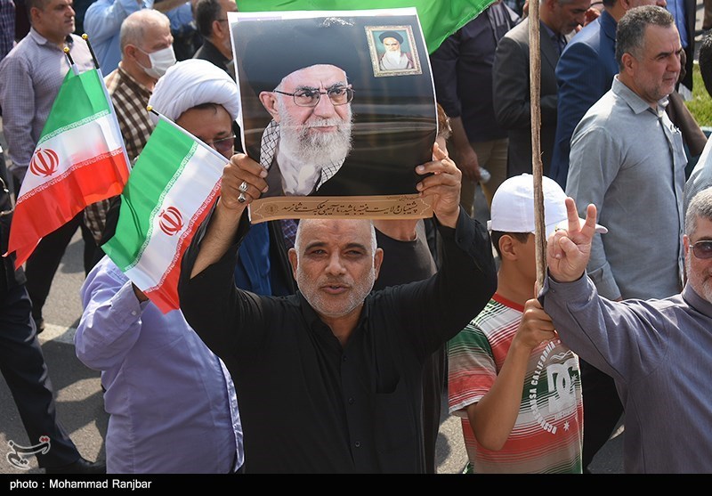 راهپیمائی مردم  رشت در محکومیت اغتشاشات اخیر