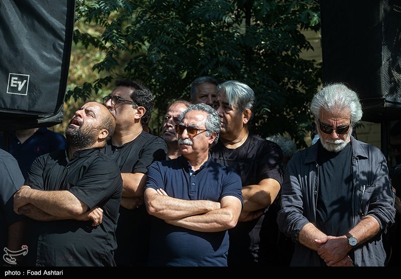 مراسم خاکسپاری امین تارخ