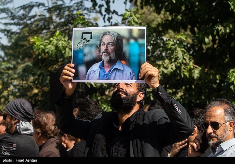 مراسم خاکسپاری امین تارخ