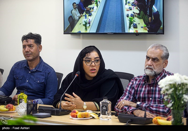 نشست بررسی سریال مستند همسایه‌های خوب