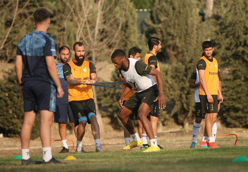 تیم فوتبال استقلال , ریکاردو ساپینتو ,