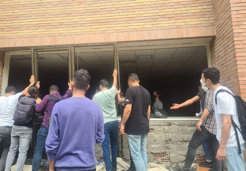 دانشگاه صنعتی شریف , دانشگاه های جمهوری اسلامی ایران , 