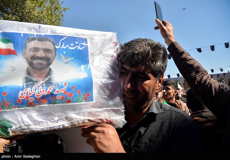 تشییع شهدای حادثه تروریستی حرم مطهر شاهچراغ (ع)