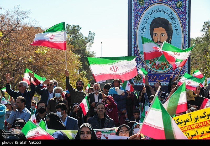 Iranians Express Support for Gaza on National Day against Global Arrogance