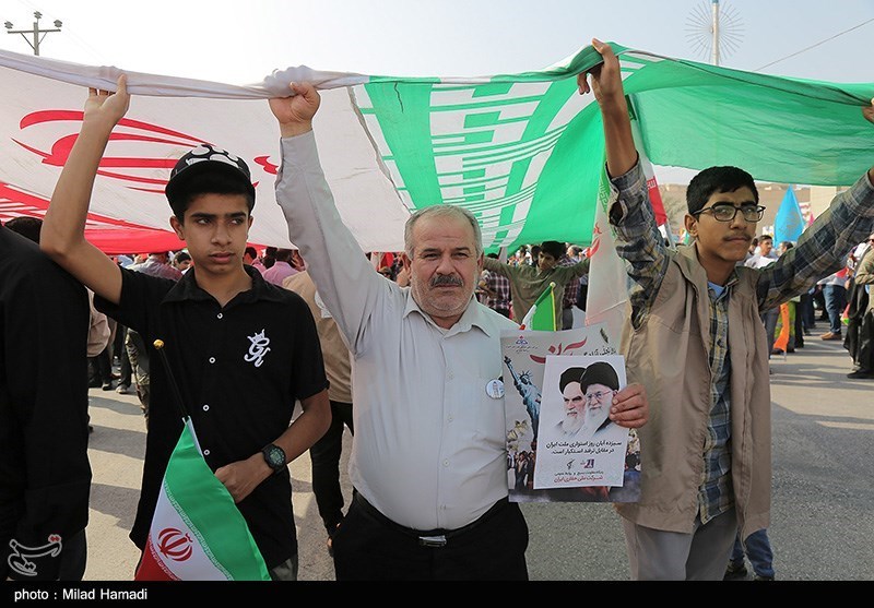 Iranians Express Support for Gaza on National Day against Global Arrogance