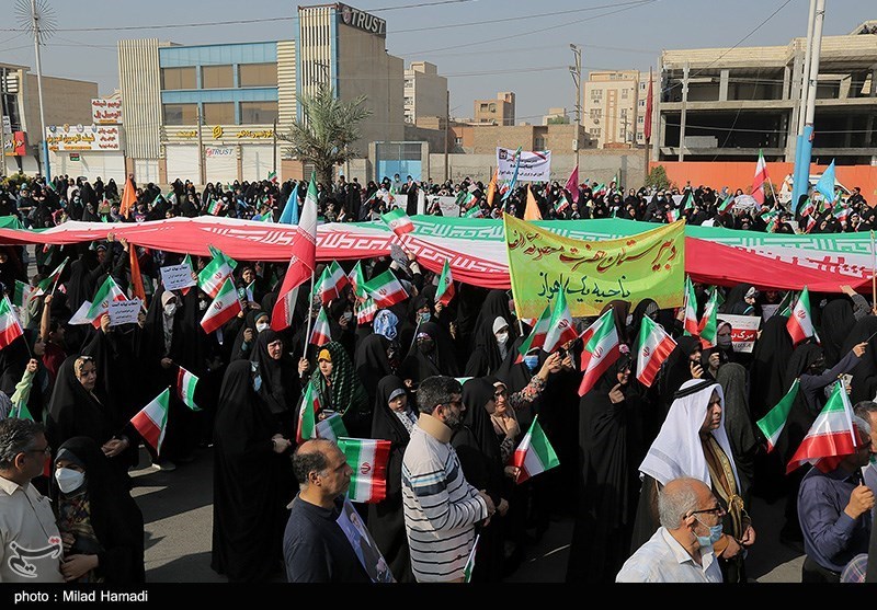 Iranians Express Support for Gaza on National Day against Global Arrogance