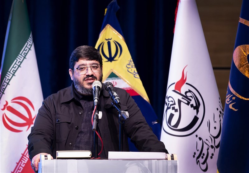 تئاتر , تئاتر مقاومت , آرتین سرایداران ,