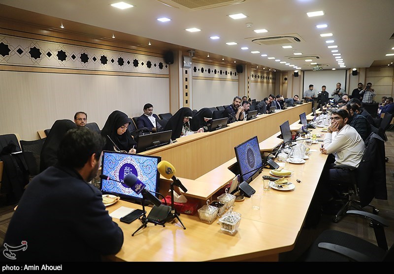 اکران قسمت پنجم مستند غیر رسمی برای اهالی رسانه