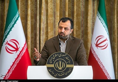 خاندوزی: درآمدهای دولت 60درصد و هزینه‌ها 52درصد افزایش یافت/ مراودات با چین "یوآنی" می‌شود