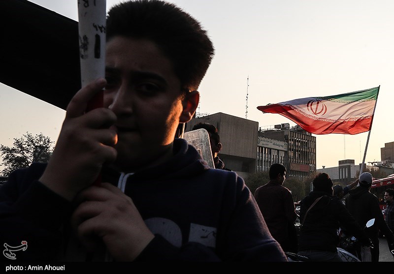 جشن پیروزی تیم ملی درخیابان های تهران