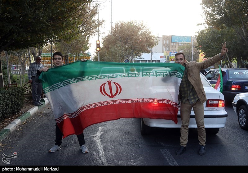 شادی مردم در پی برد ایران مقابل ولز - قم