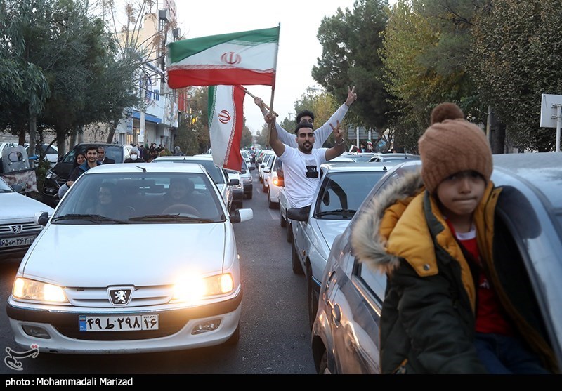شادی مردم در پی برد ایران مقابل ولز - قم