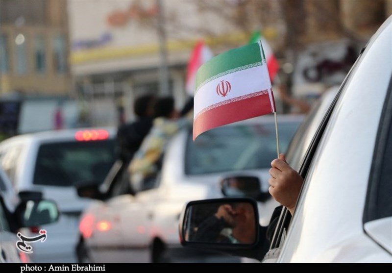 شادی مردم کرمان پس از برد ‌تیم ملی فوتبال