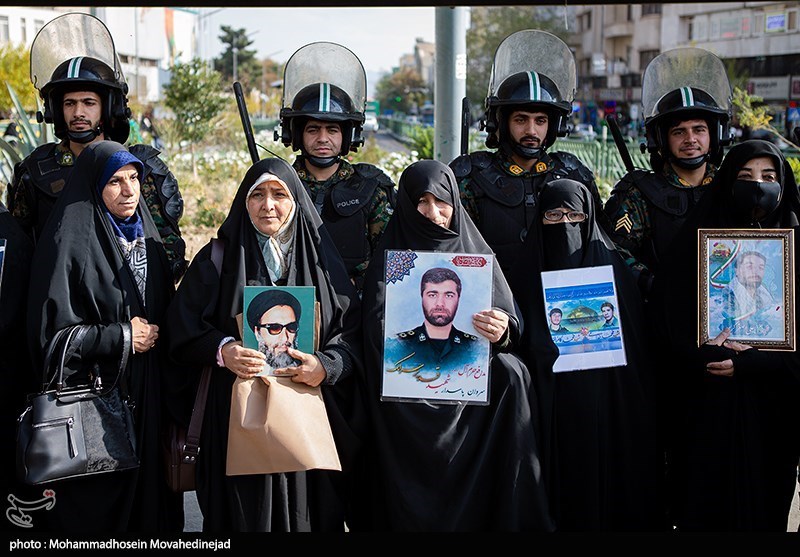 تقدیر خانواده های شهدا از نیروی انتظامی