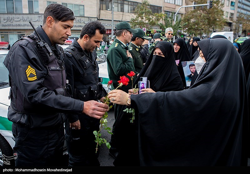 تقدیر خانواده های شهدا از نیروی انتظامی