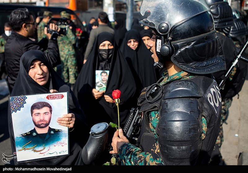 تقدیر خانواده های شهدا از نیروی انتظامی