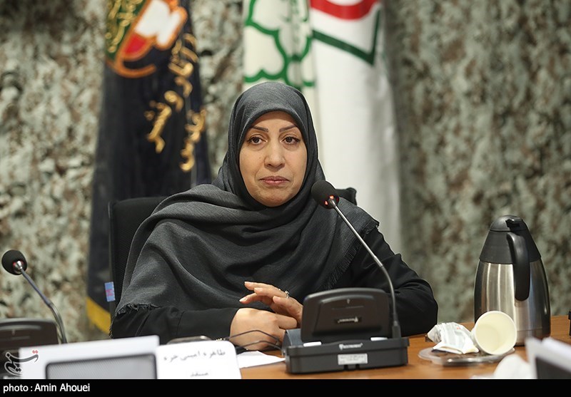 نشست نقد و بررسی کتاب فاتحان آسمان