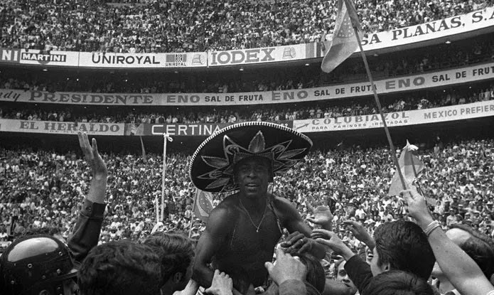 تیم ملی فوتبال  آرژانتین , لیونل مسی , تیم ملی فوتبال فرانسه , جام جهانی 2022 قطر , جام جهانی قطر , ادسون آرانتس دو ناسیمیونتو | پله , فدراسیون بین‌المللی فوتبال (فیفا) , جانی اینفانتینو , 