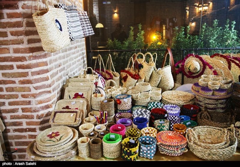 زن روستایی , زندگی روستایی , استانداری قزوین , 